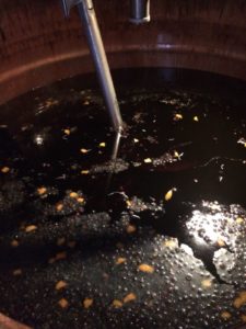 Die Gin-Herstellung Wie wird Gin hergestellt? 3 Murre Gin vor der Destillation
